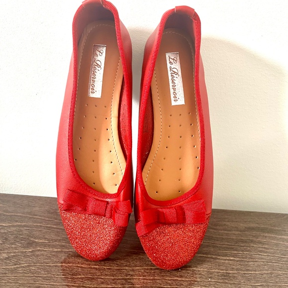 Red ballerina - Picture 2 of 4